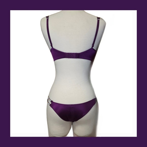 Victoria's Secret Double Shine Strap Bombshell & Brazilian Lingerie Set - 32D/Sm - Picture 10 of 15